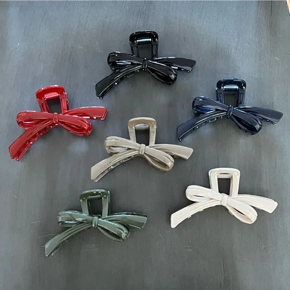 Black Bow Glossy Ribbon Coquette Girl 4" Large Lobster Claw Hair Clip Classic - Picture 2 of 4